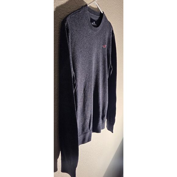 Men's Hollister Grey Sweater - Size Small - Great Condition! - Picture 2 of 5